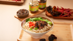 当妈后的崩溃是孩子不吃饭,欣慰的是这瓶酱给了信心!